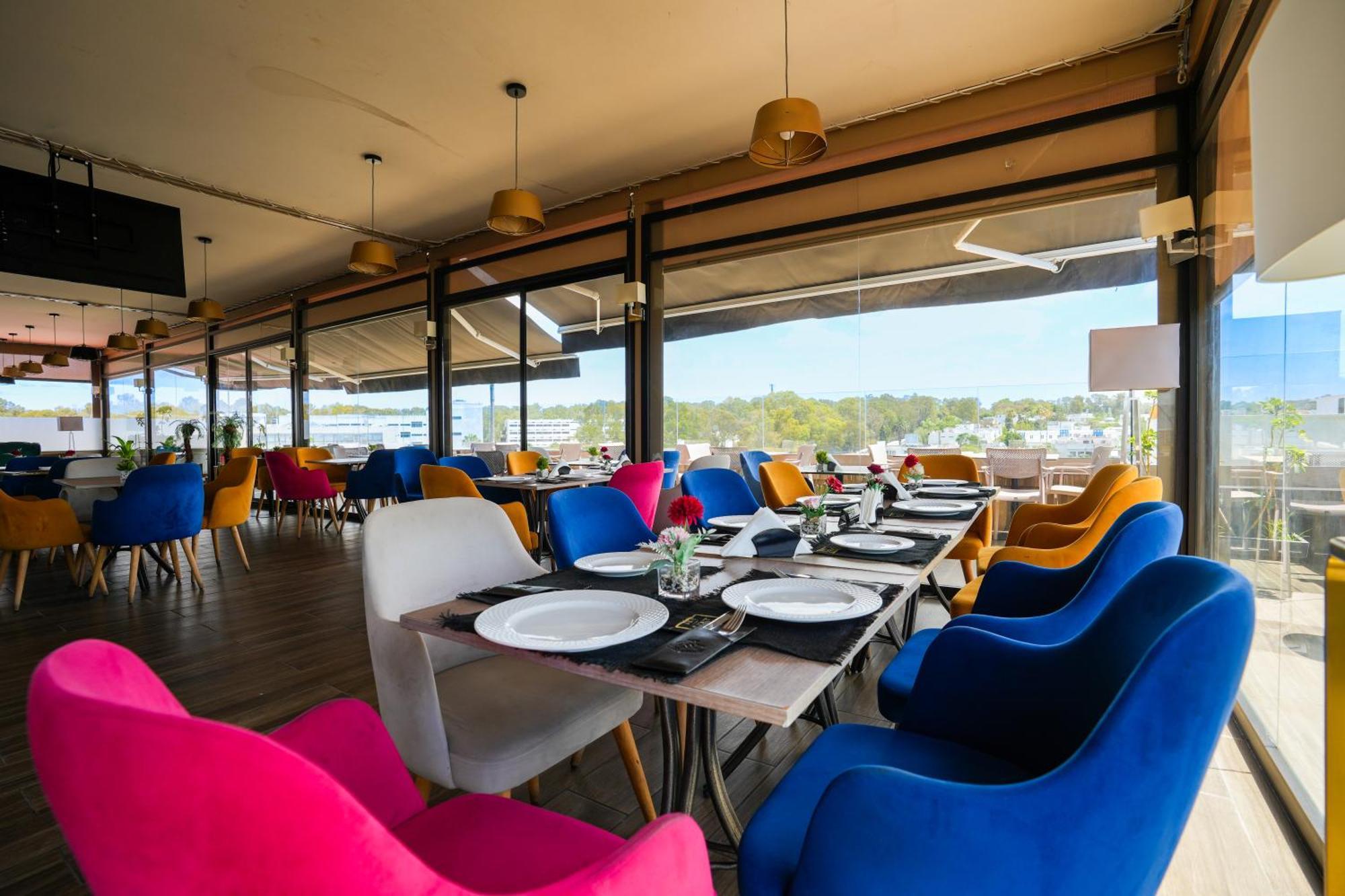 First Suites Hotel Rabat Bagian luar foto