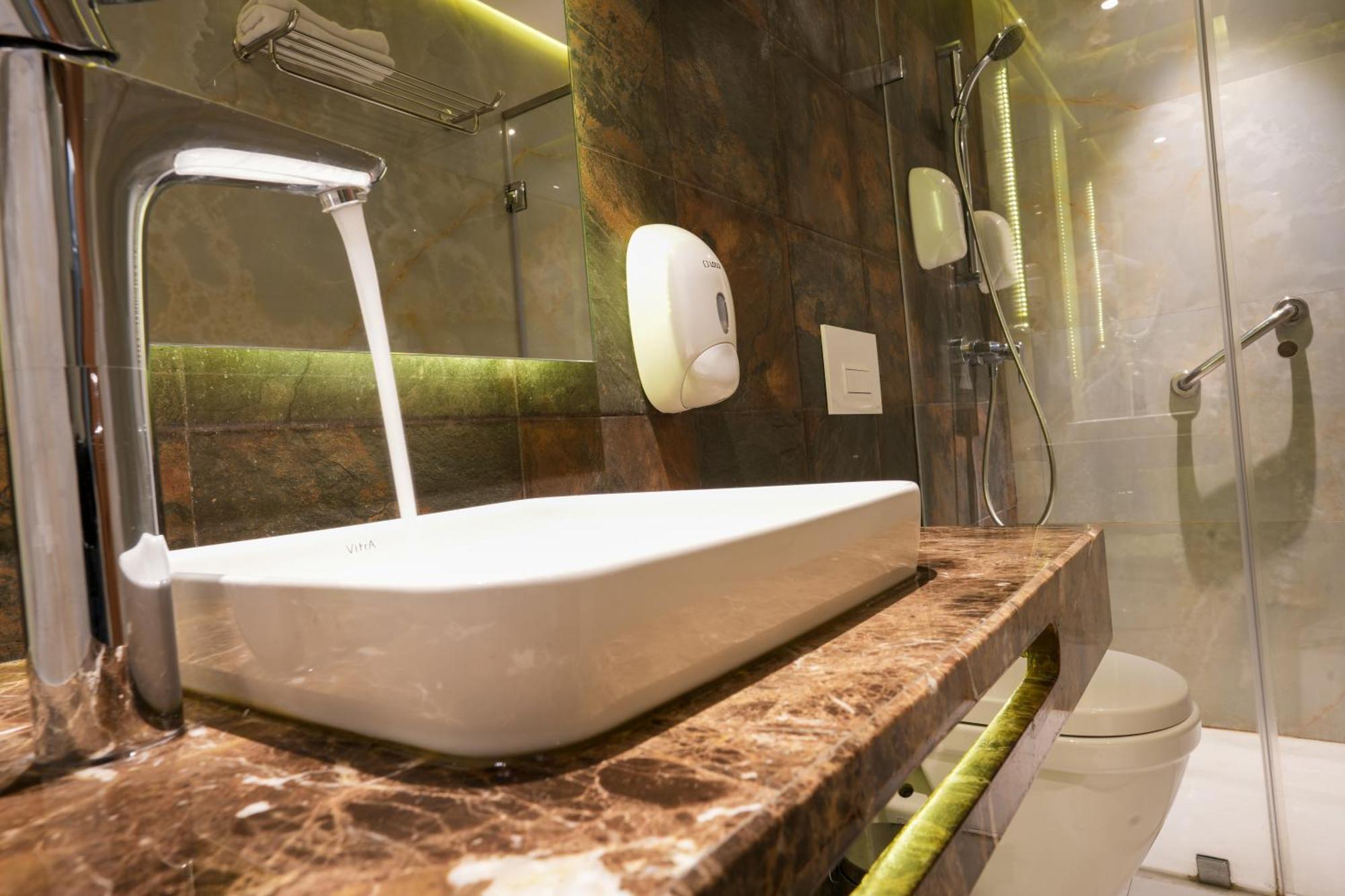 First Suites Hotel Rabat Bagian luar foto