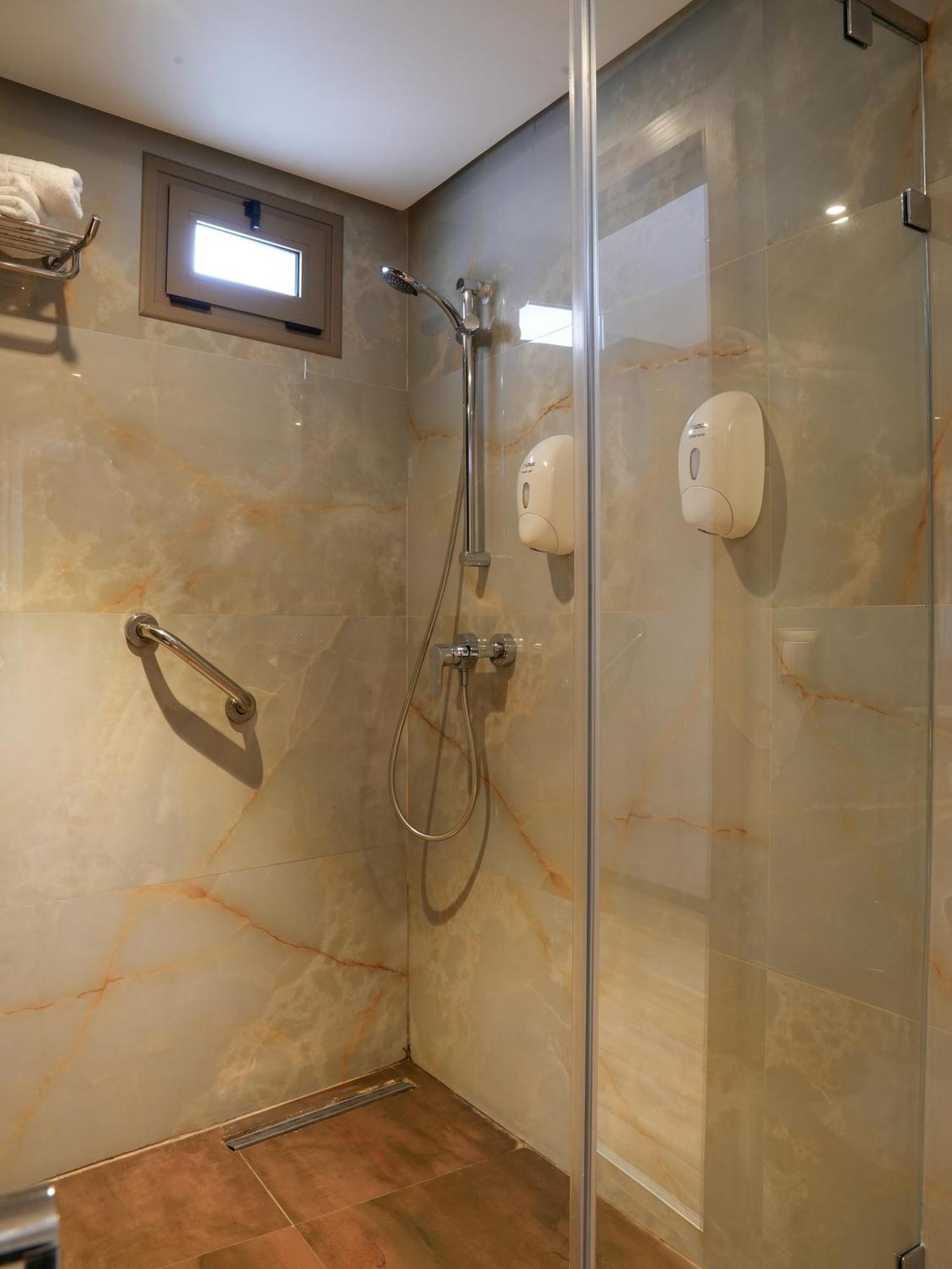 First Suites Hotel Rabat Bagian luar foto
