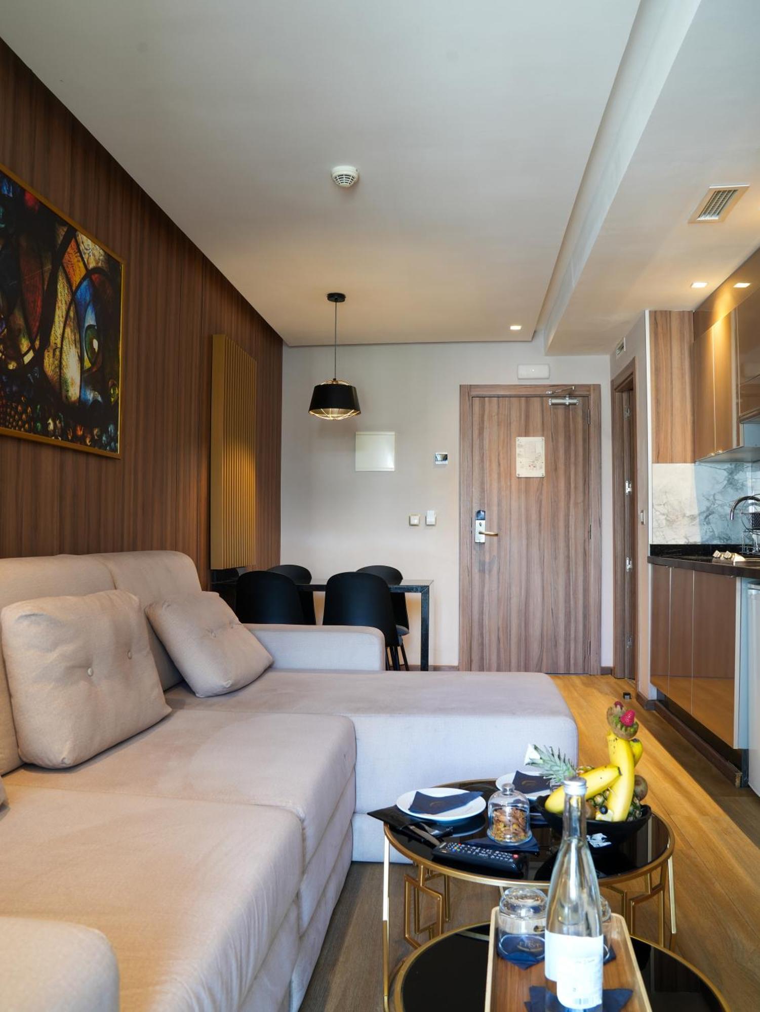 First Suites Hotel Rabat Bagian luar foto