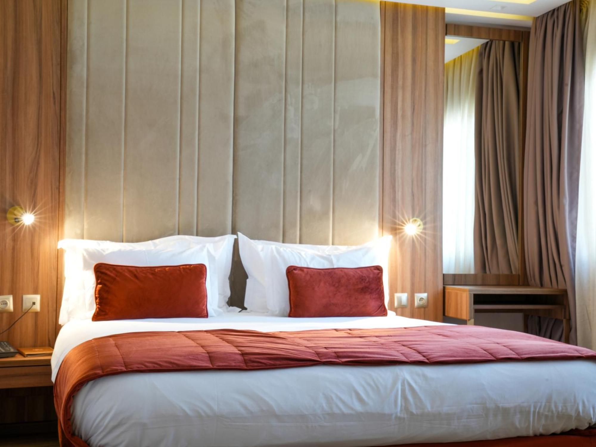 First Suites Hotel Rabat Bagian luar foto