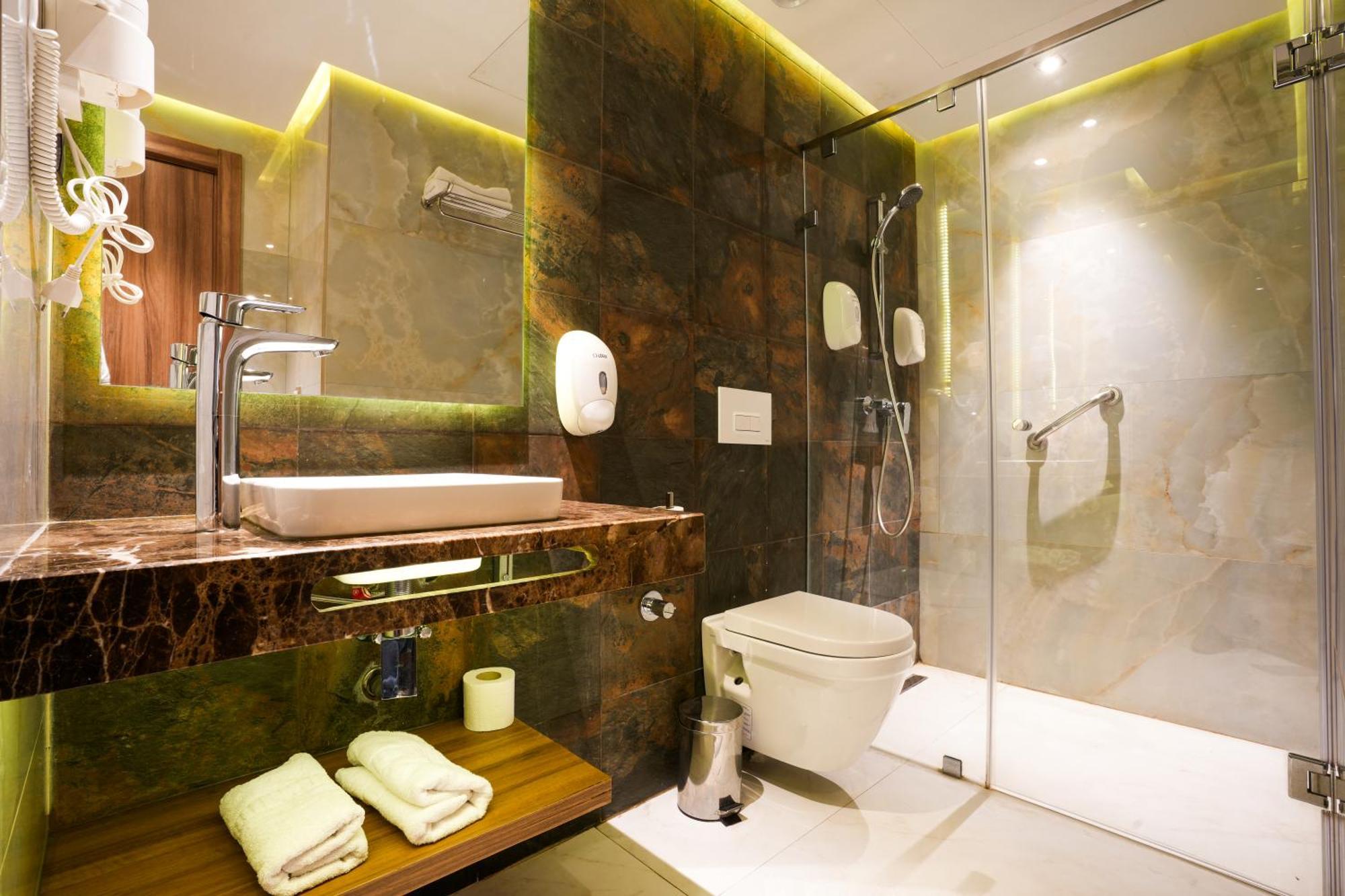 First Suites Hotel Rabat Bagian luar foto